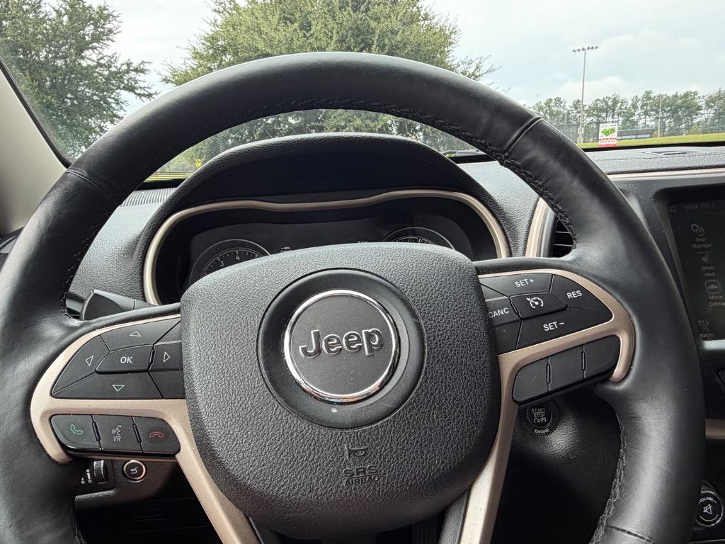 2014 Jeep Cherokee - $9,900