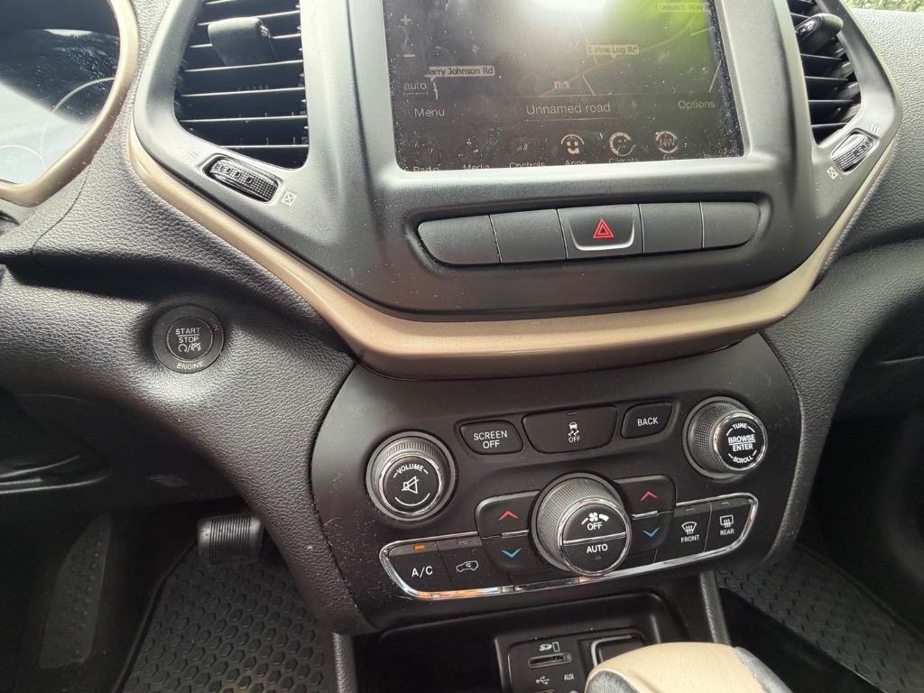 2014 Jeep Cherokee - $9,900