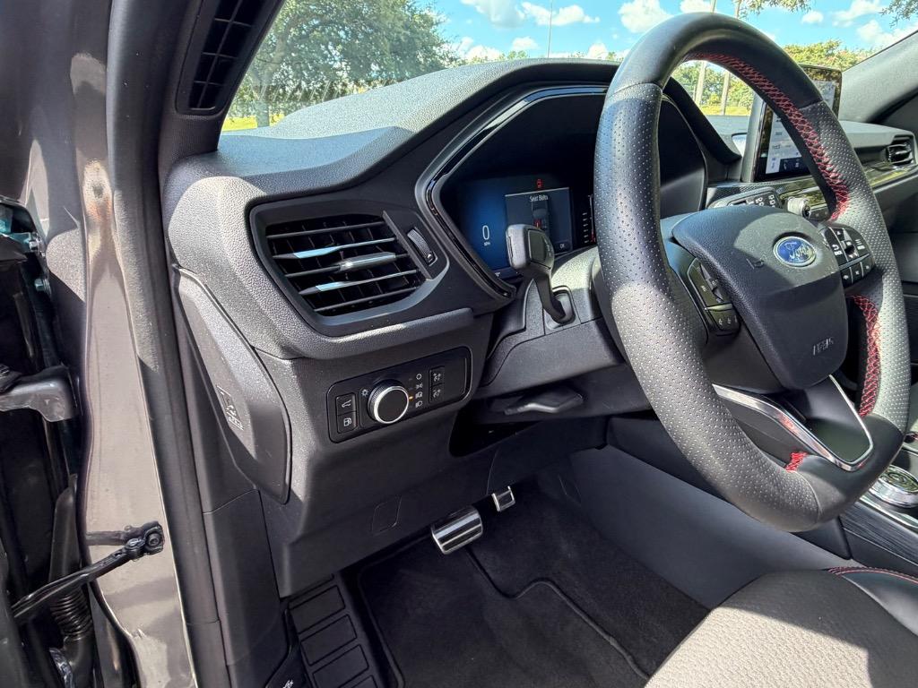 2024 Ford Escape - $24,900
