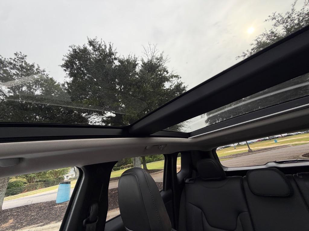 2022 Jeep Renegade - $22,900