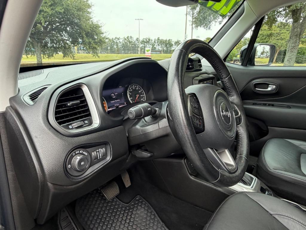 2022 Jeep Renegade - $22,900