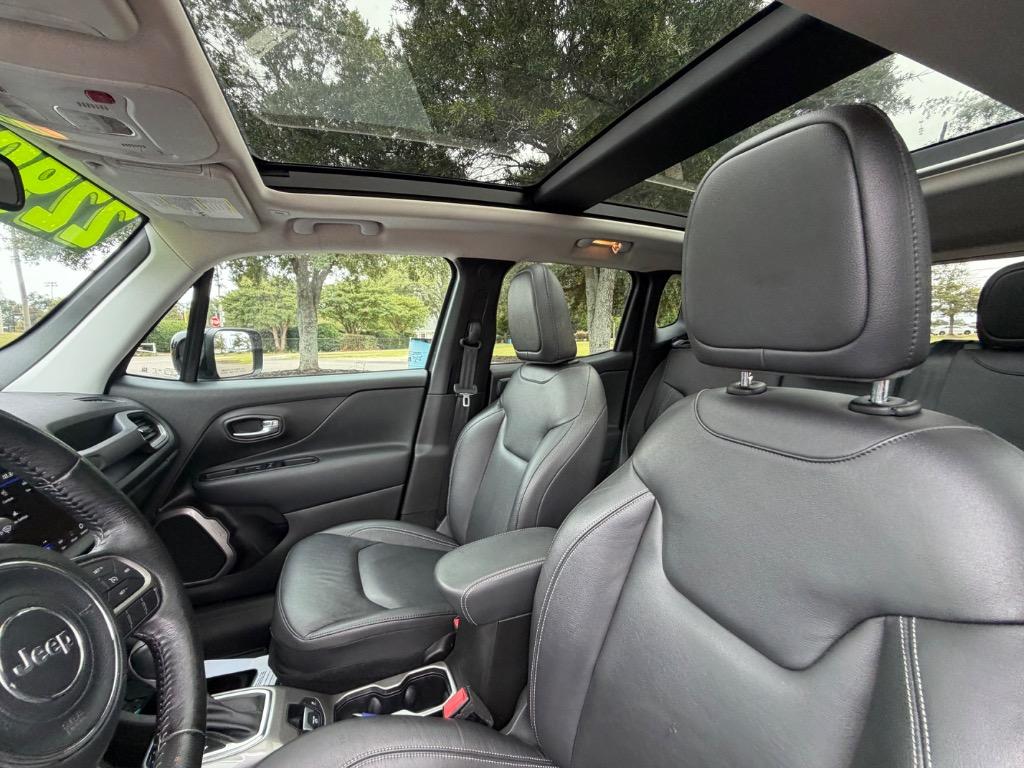 2022 Jeep Renegade - $22,900