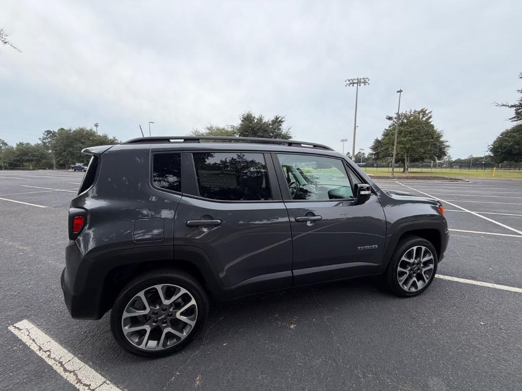 2022 Jeep Renegade - $22,900