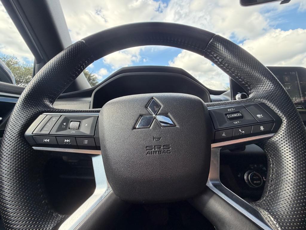 2022 Mitsubishi Outlander - $16,900