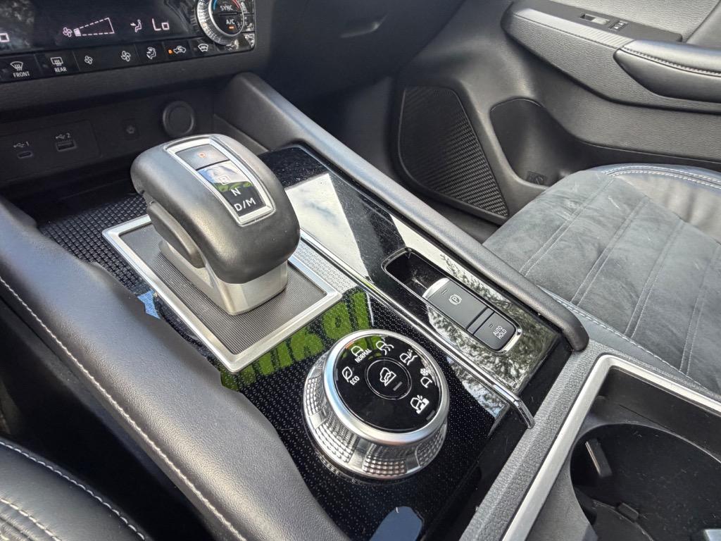2022 Mitsubishi Outlander - $16,900