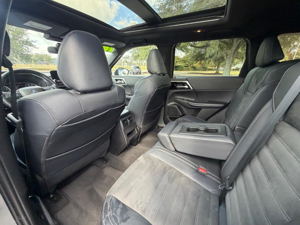 2022 Mitsubishi Outlander - $16,900