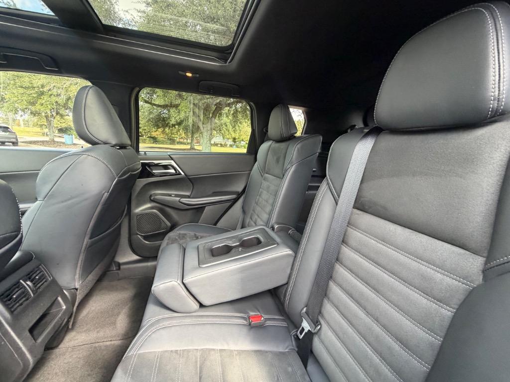 2022 Mitsubishi Outlander - $16,900