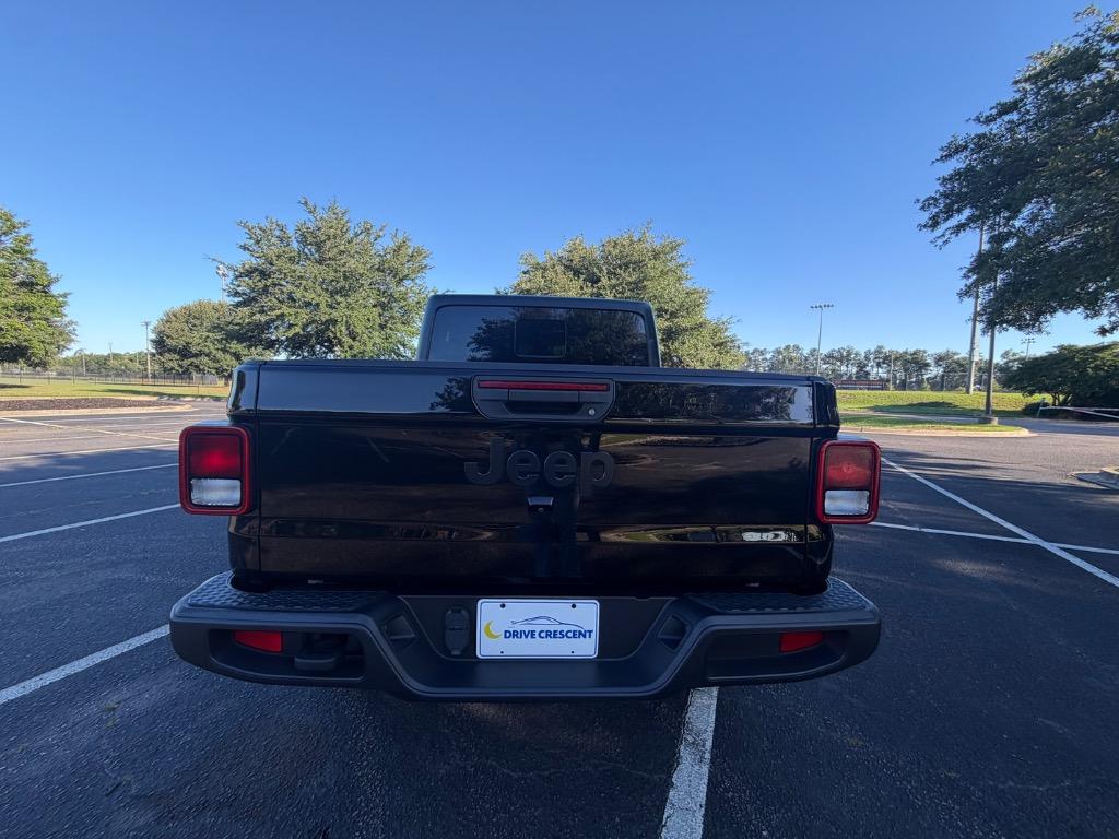 2024 Jeep Gladiator - $36,900