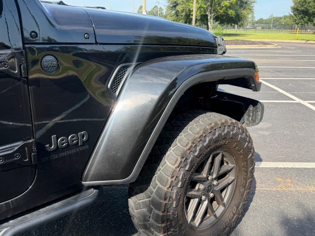 2024 Jeep Gladiator - $36,900