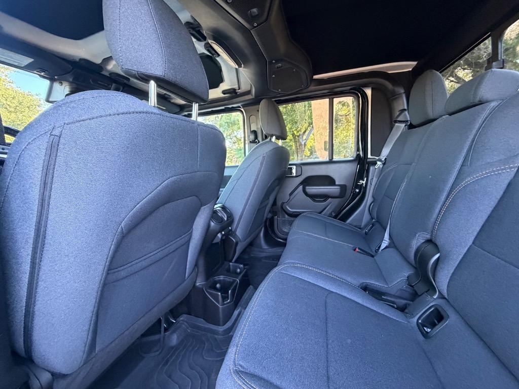 2024 Jeep Gladiator - $36,900