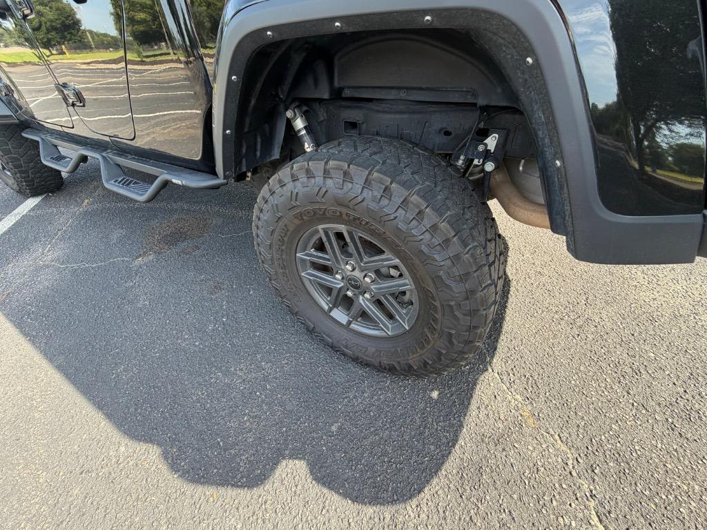 2024 Jeep Gladiator - $36,900