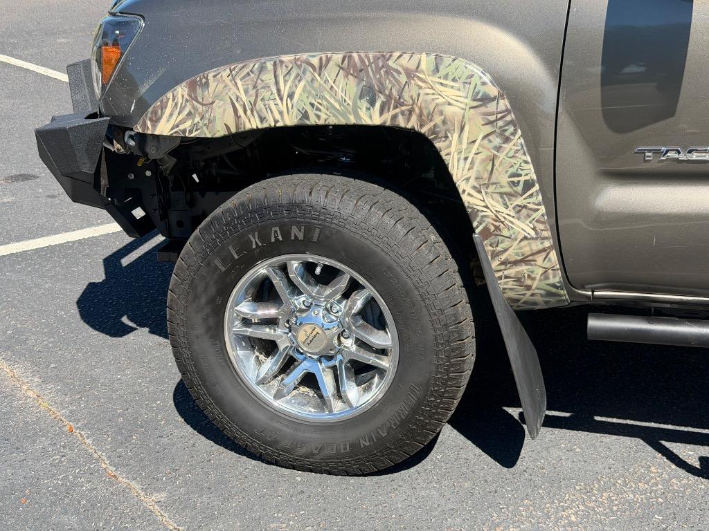 2014 Toyota Tacoma - $14,900