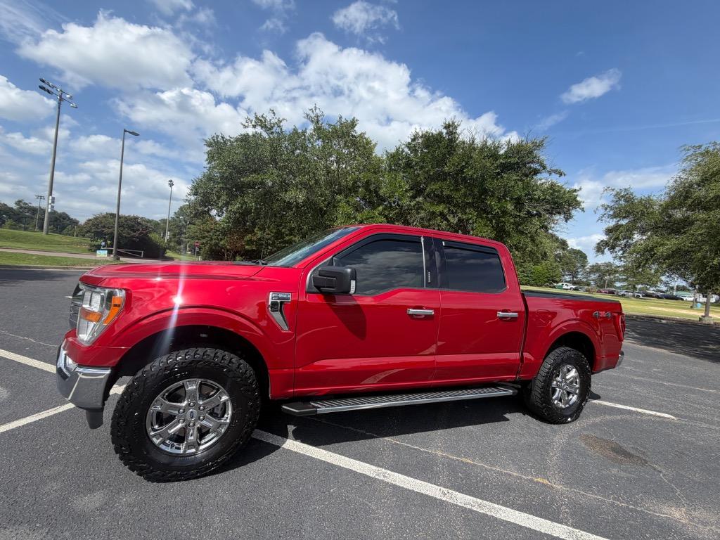 2021 Ford F-150 - $35,900