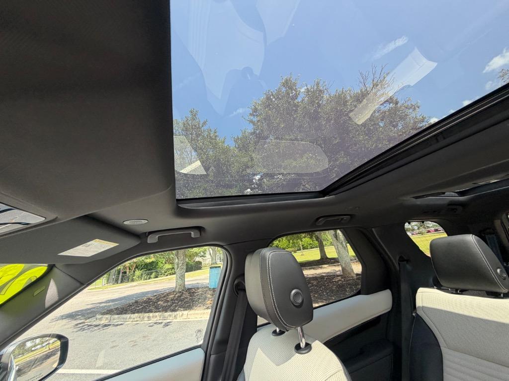 2021 Land Rover Discovery - $24,900