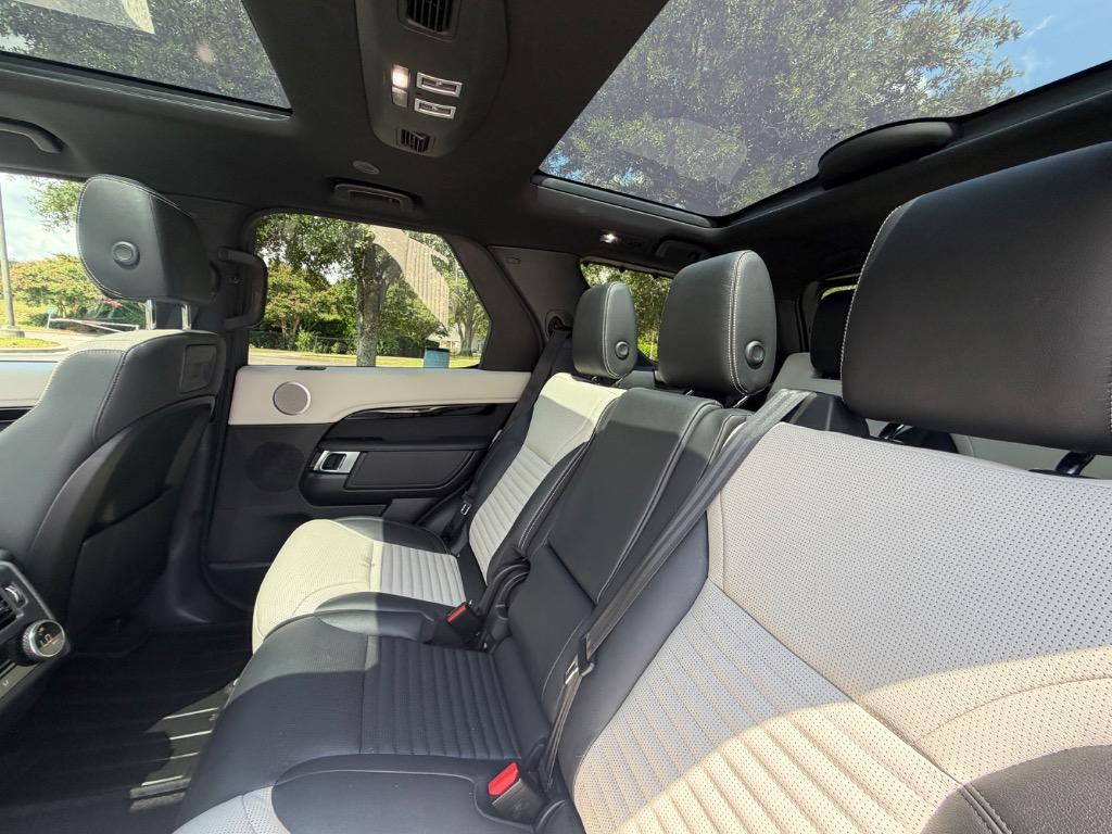 2021 Land Rover Discovery - $24,900