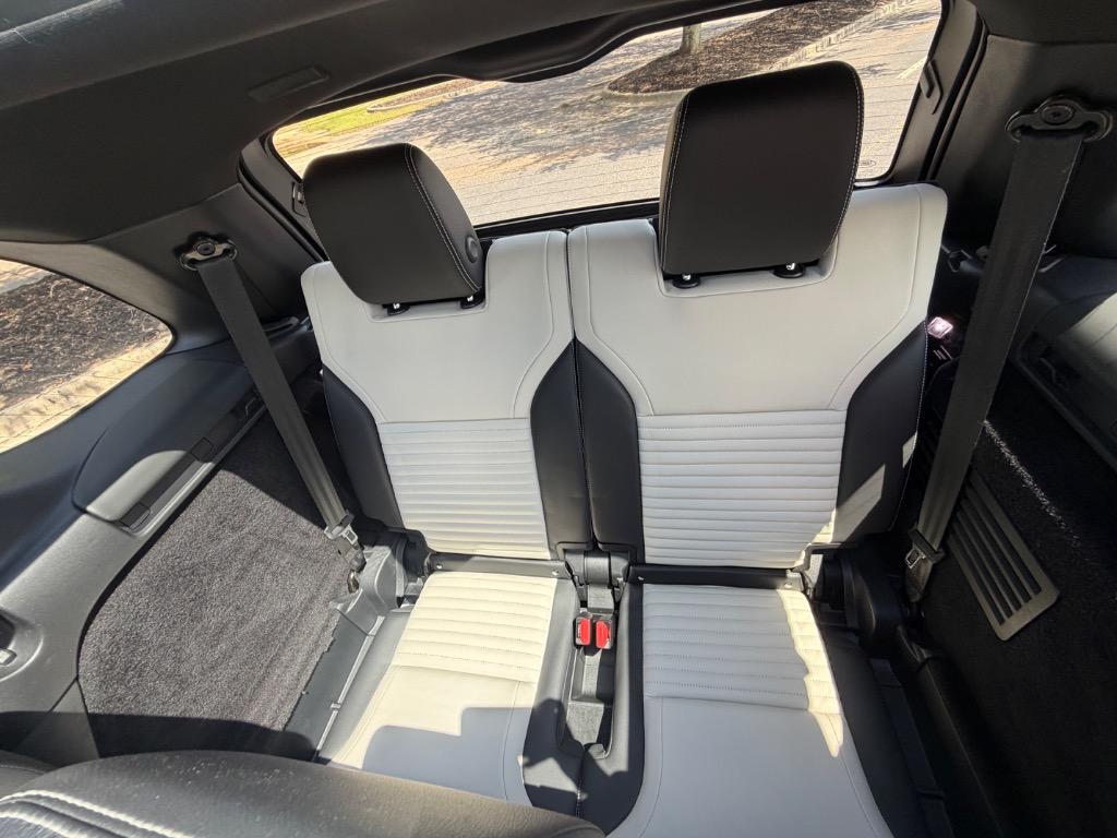 2021 Land Rover Discovery - $24,900