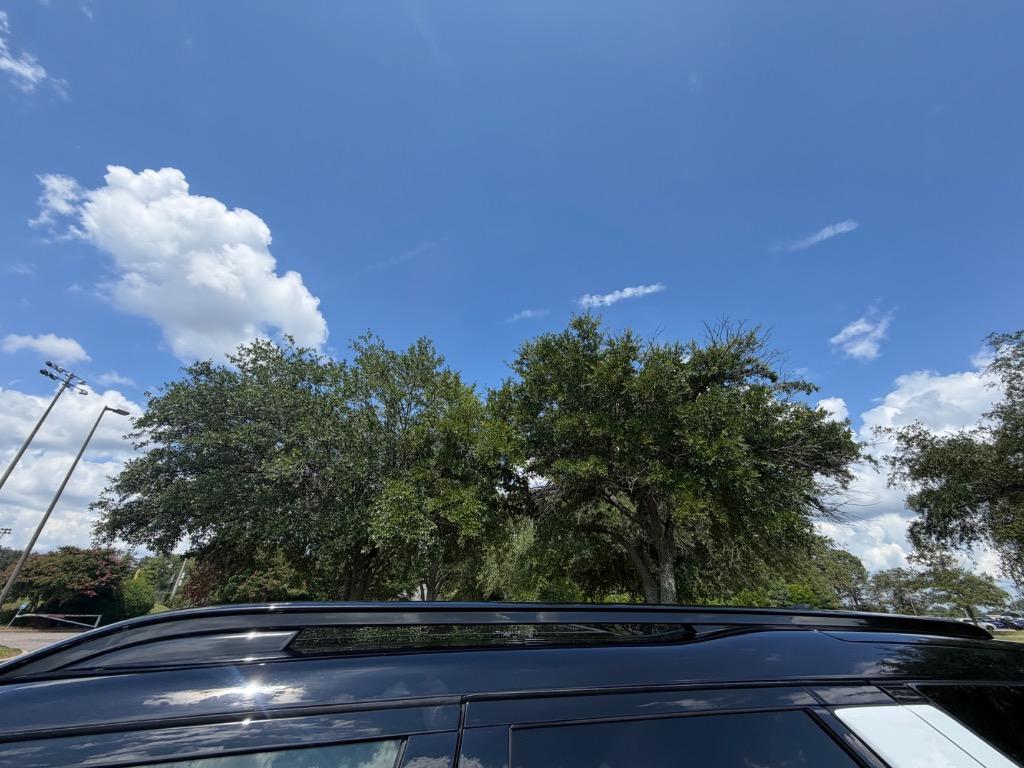 2021 Land Rover Discovery - $24,900