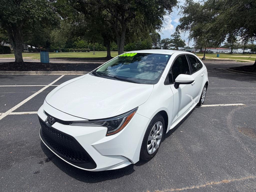 White 2020 Toyota Corolla Sedan Front-Wheel Drive Automatic