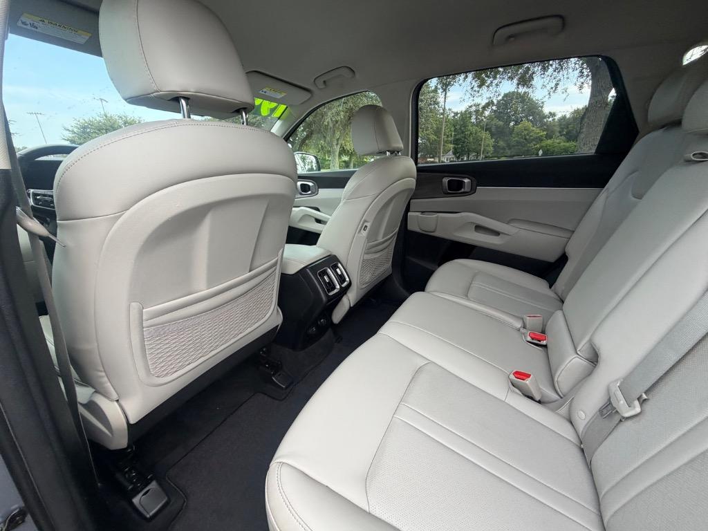 2022 Kia Sorento - $19,900