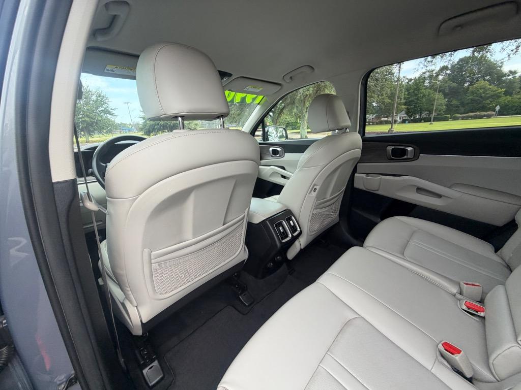 2022 Kia Sorento - $19,900