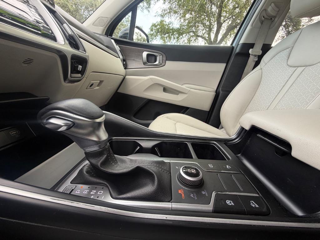 2022 Kia Sorento - $19,900