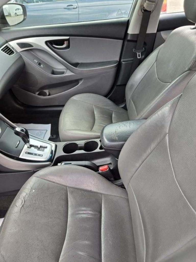 2012 Hyundai Elantra