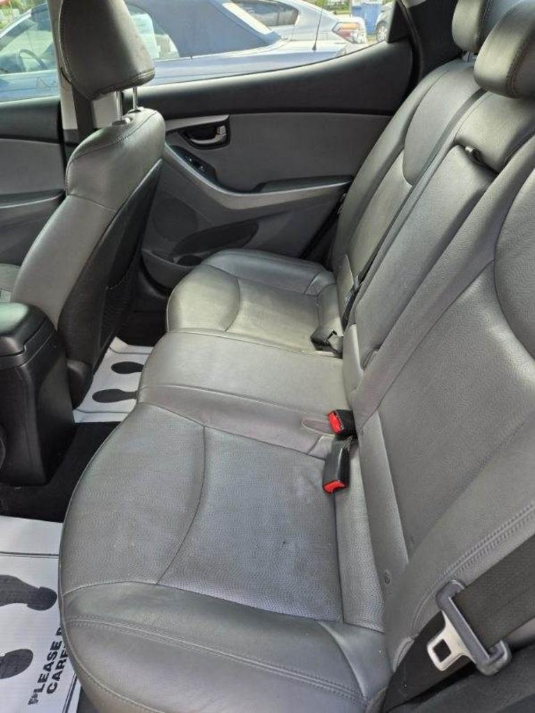 2012 Hyundai Elantra