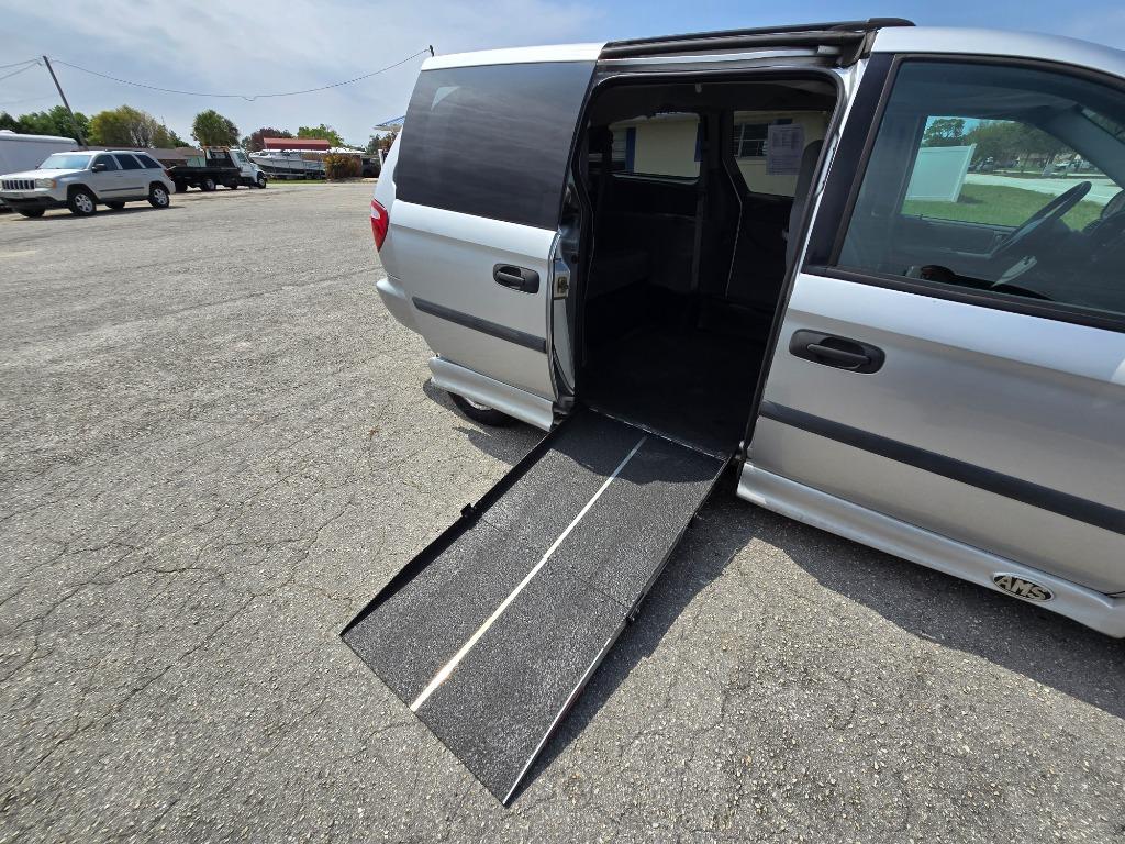2005 Dodge Grand Caravan