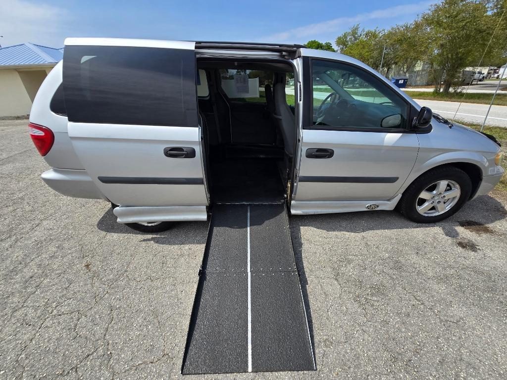2005 Dodge Grand Caravan