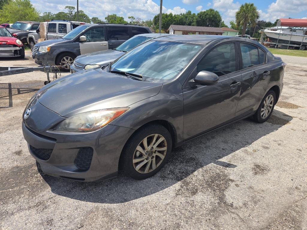 2013 MAZDA MAZDA3