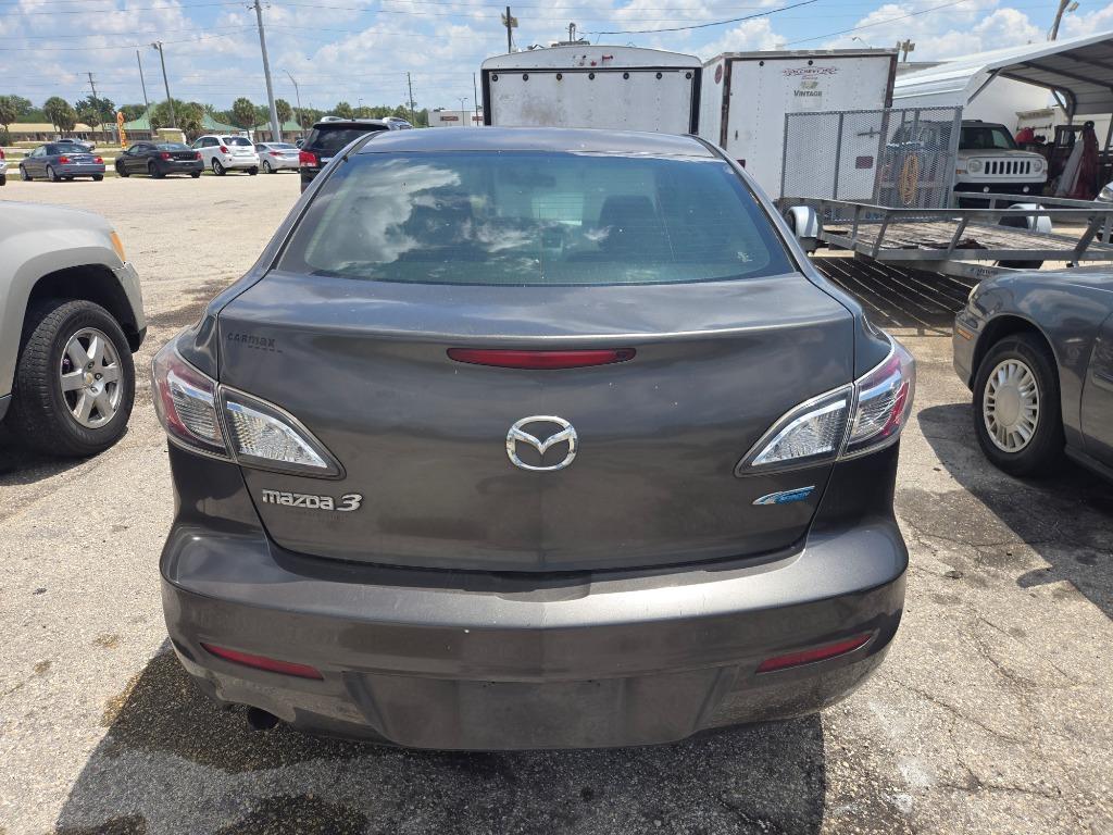 2013 MAZDA MAZDA3