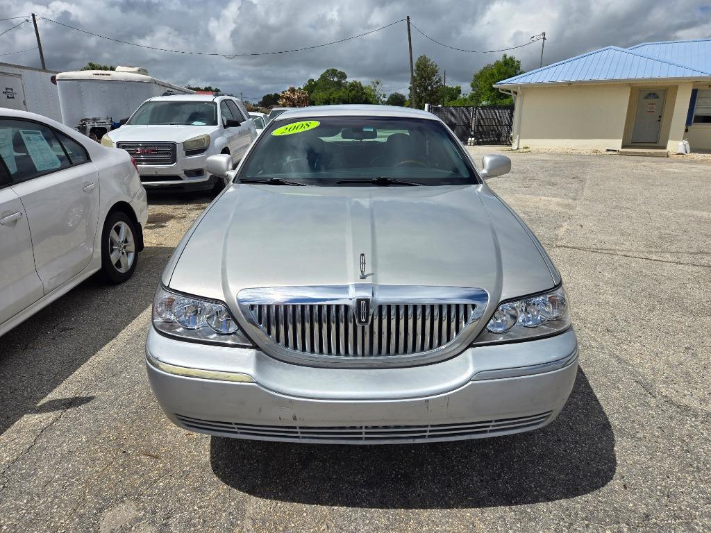 2008 Lincoln Town Car