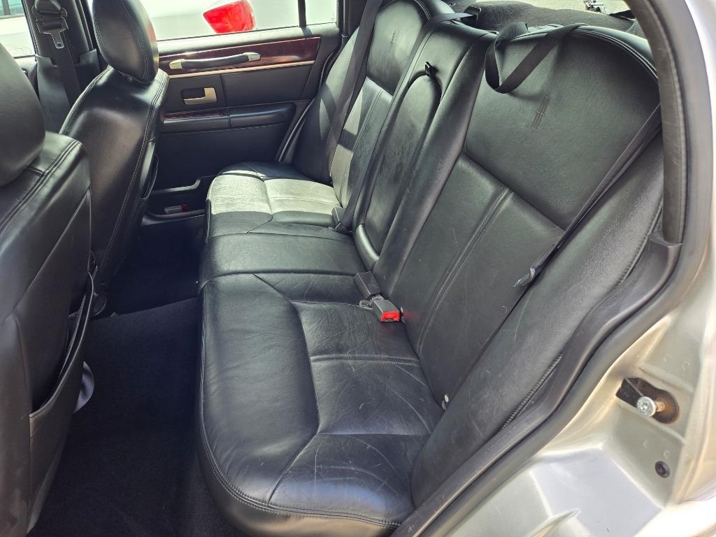 2008 Lincoln Town Car