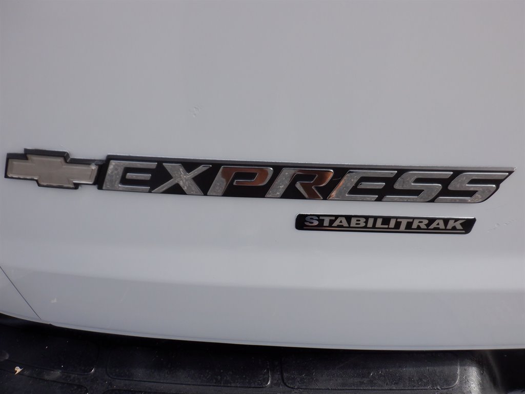 2013 Chevrolet Express 1500 1500 photo