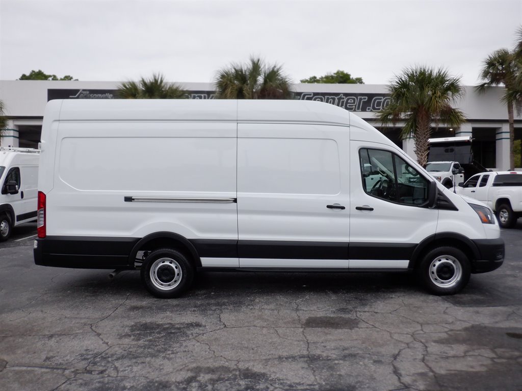 2023 Ford T250 Vans High Roof photo