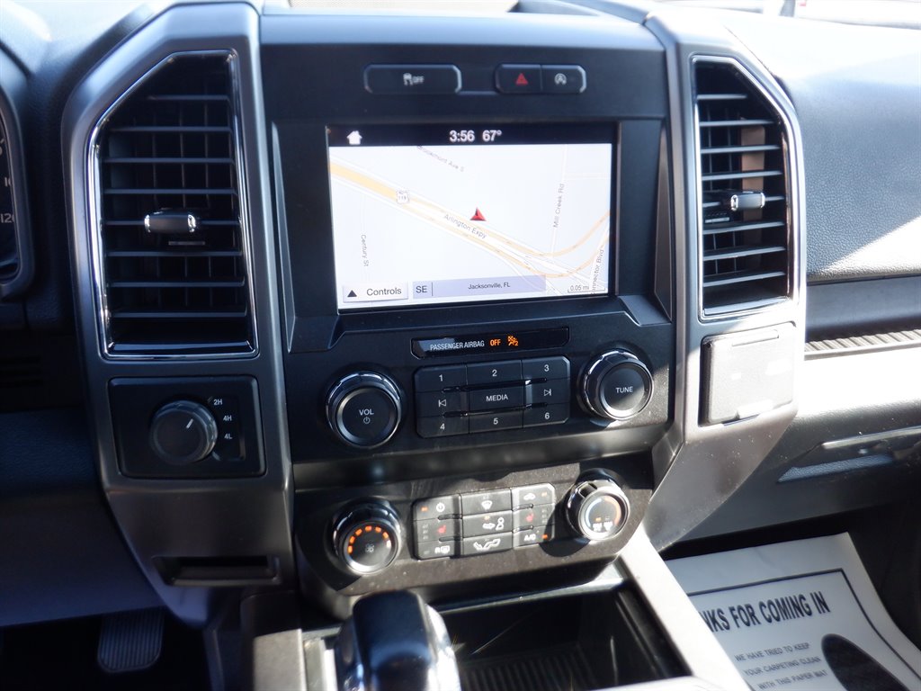 2019 Ford F150 XLT Sport With Navi photo