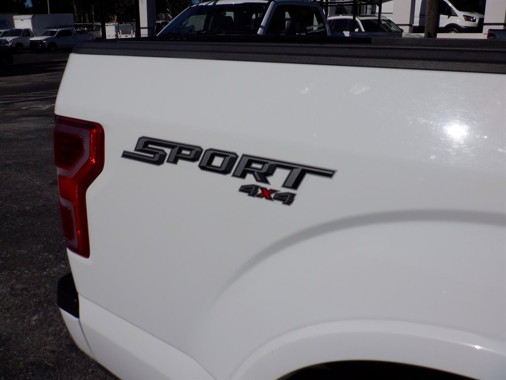 2019 Ford F150 XLT Sport With Navi photo