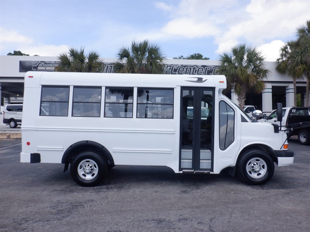 2014 Chevrolet Express 3500 3500 photo