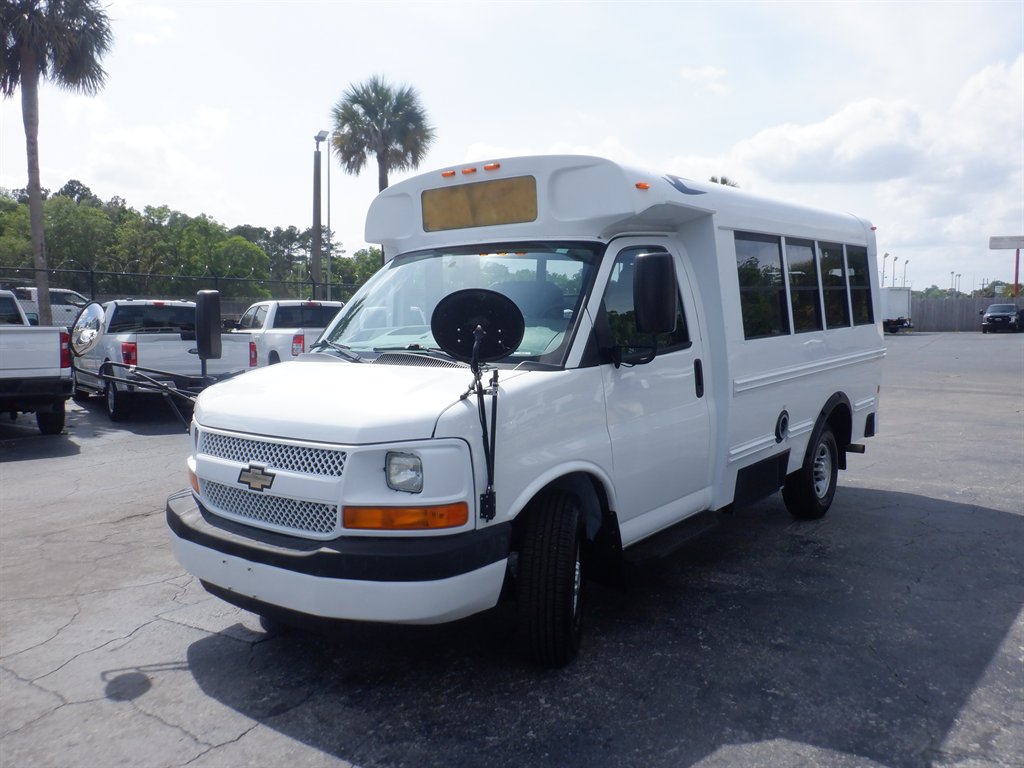 2014 Chevrolet Express 3500 3500 photo