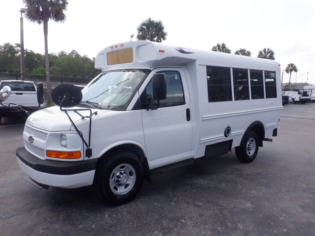 2014 Chevrolet Express 3500 3500 photo