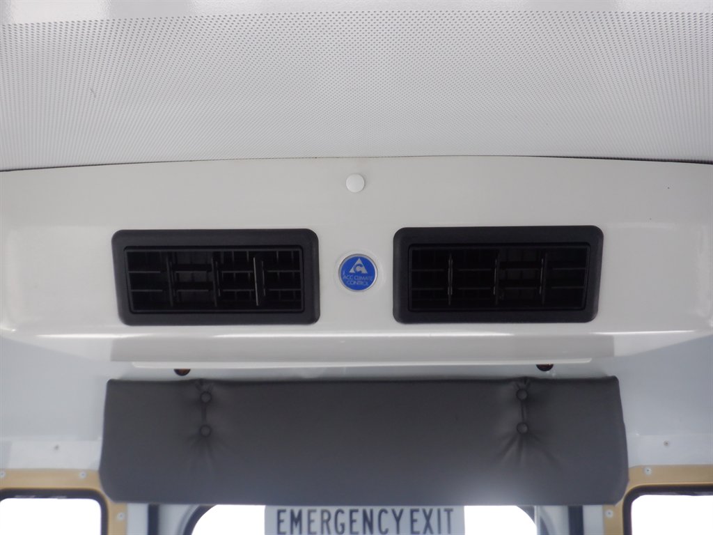 2014 Chevrolet Express 3500 3500 photo
