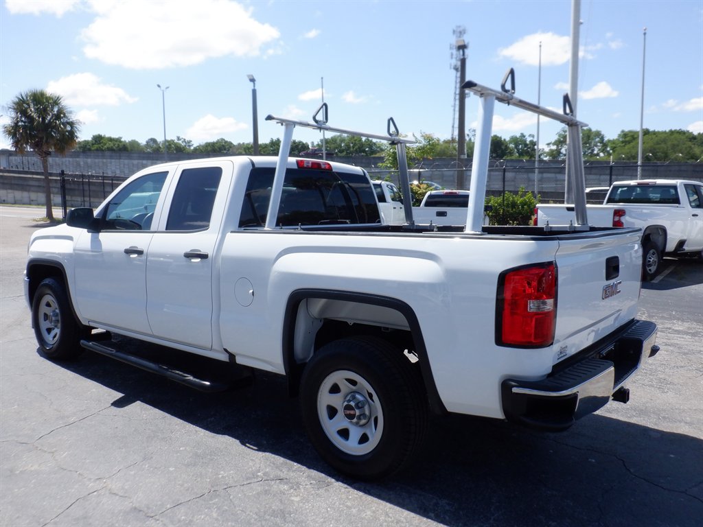 2019 GMC Sierra 1500 LTD V-8 With TOW PKG photo