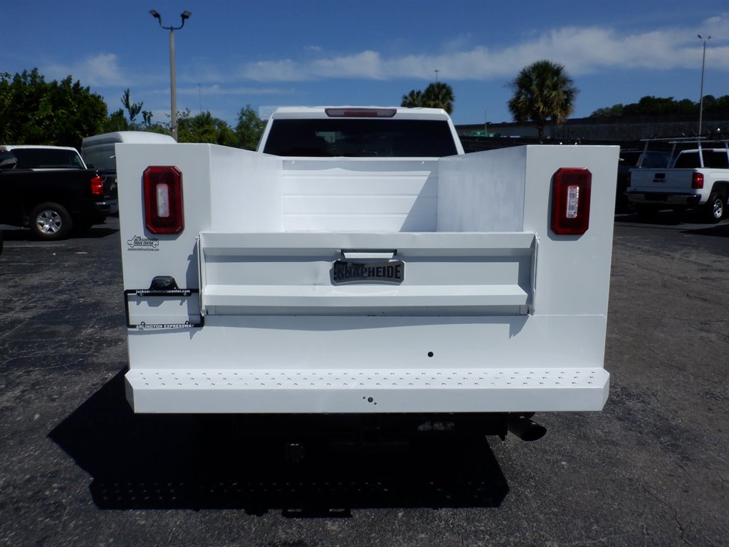 2021 Chevrolet Silverado 2500 Utility photo