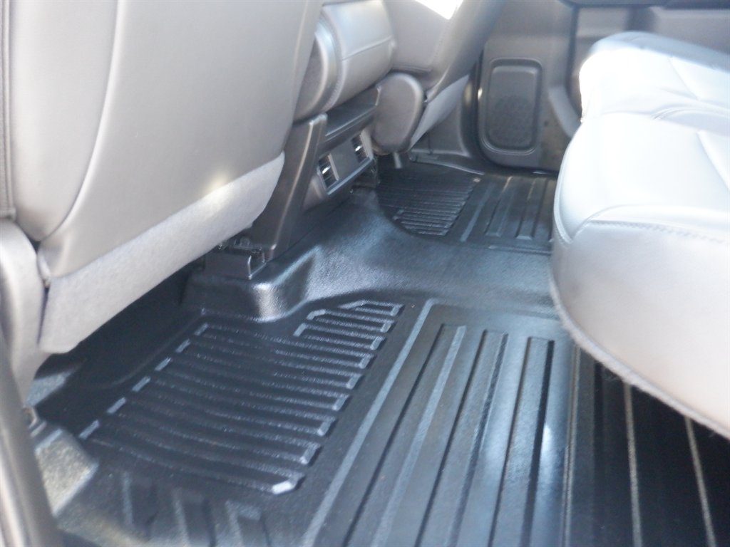 2020 Chevrolet Silverado 1500 Short BED 4x4 photo