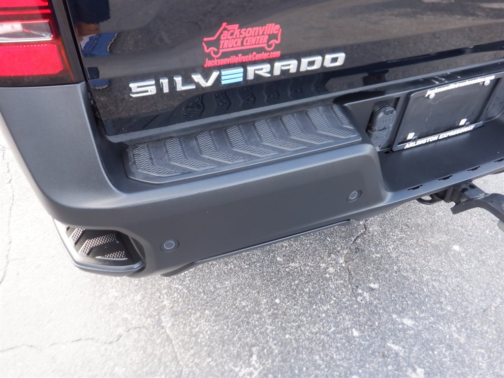 2024 Chevrolet Silverado EV 3WT photo
