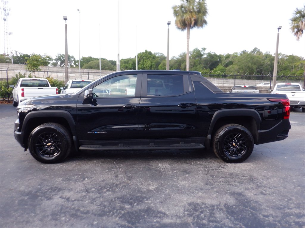 2024 Chevrolet Silverado EV 3WT photo