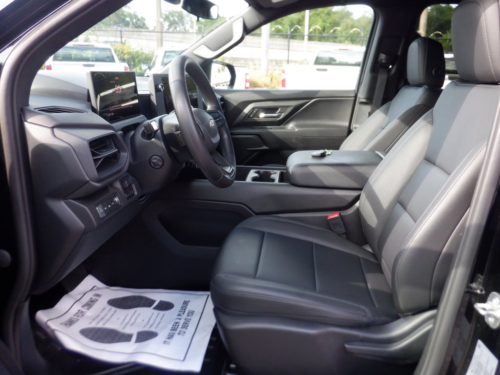 2024 Chevrolet Silverado EV 3WT photo