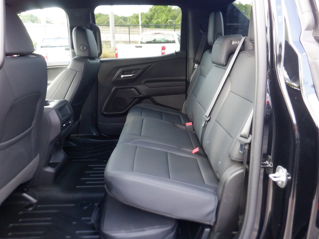 2024 Chevrolet Silverado EV 3WT photo