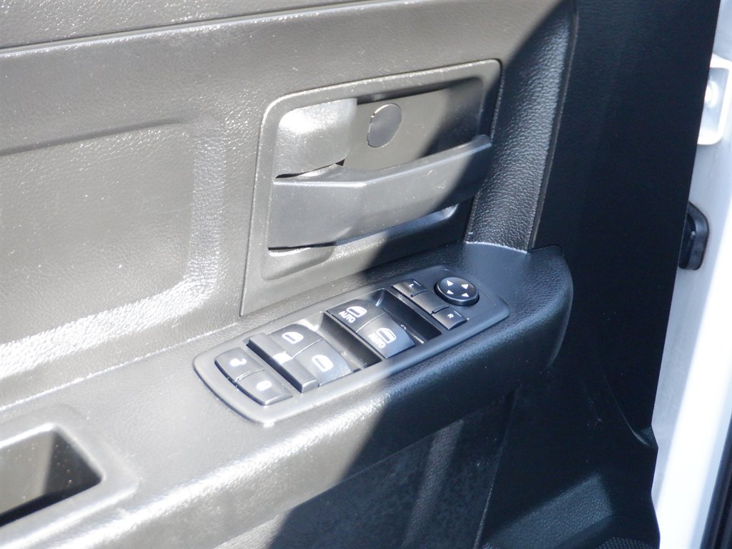 2019 RAM 1500 DS Tradesman photo