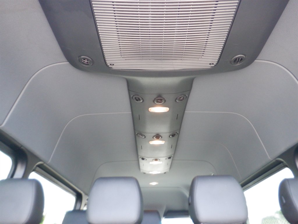2022 Mercedes-Benz Sprinter 2500 15 Passenger HR LWB photo